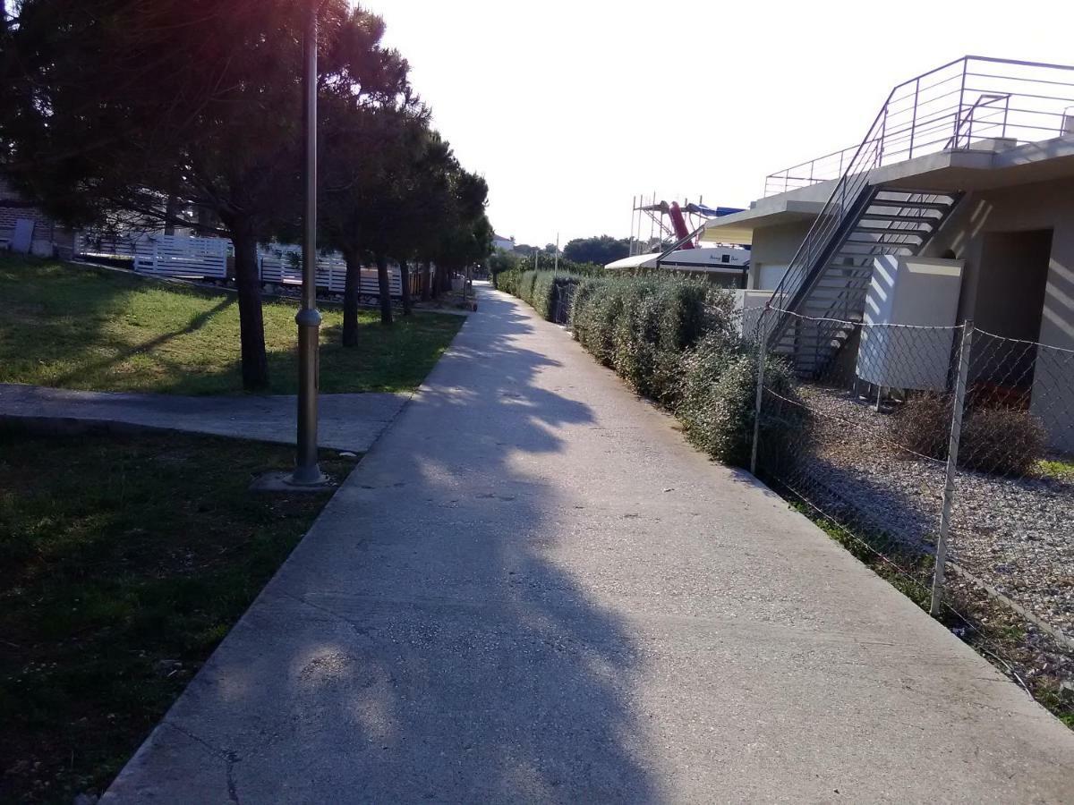 Apartmani Vesna Supetar Kültér fotó